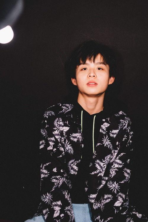 娱乐圈吃瓜背景音乐,揭秘明星幕后故事，跟随吃瓜音乐探寻娱乐真相